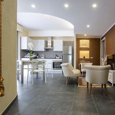 Elga'S Apartment - Your Charming Stay On Lake Orta Pettenasco Bagian luar foto