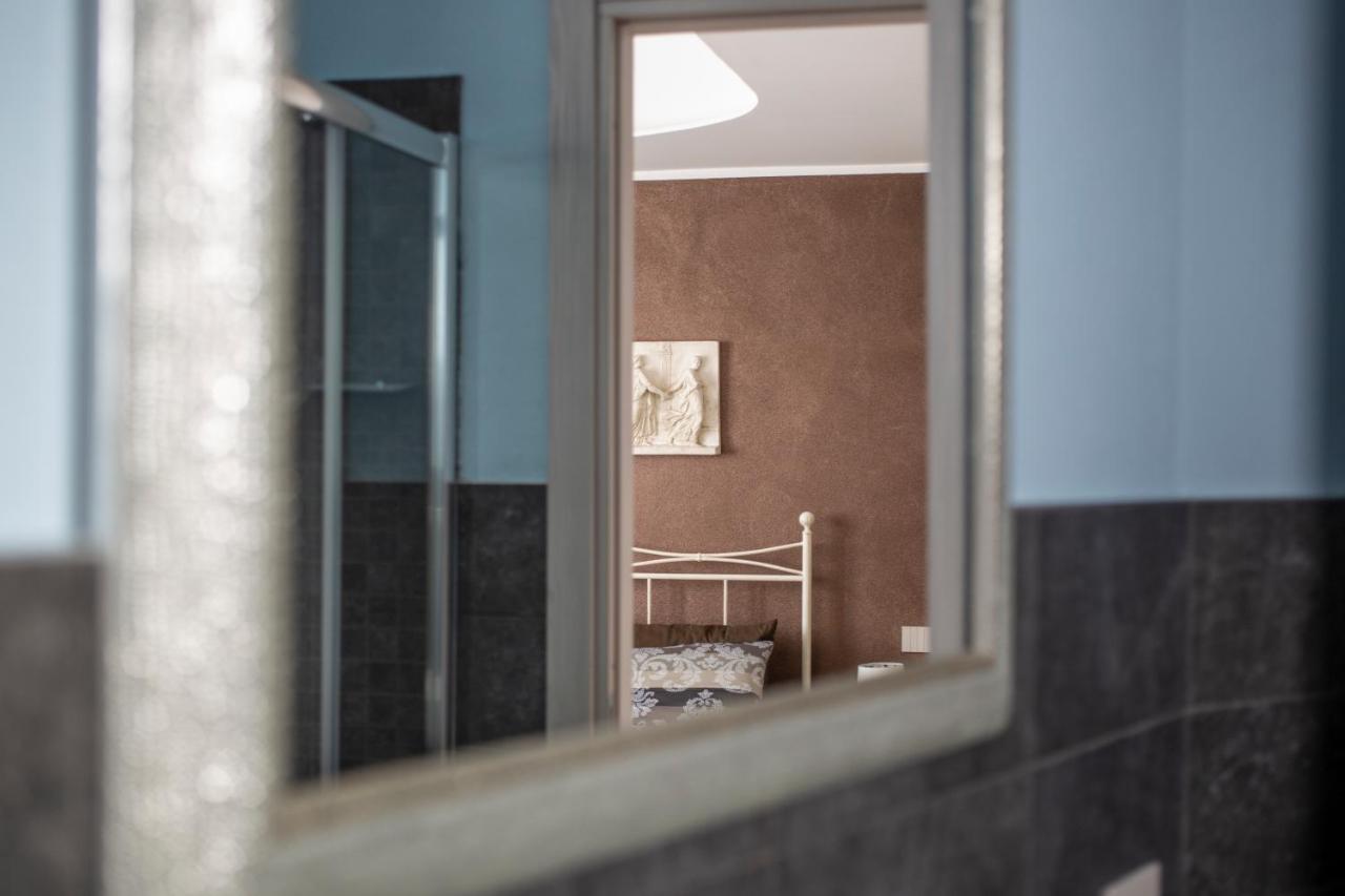 Elga'S Apartment - Your Charming Stay On Lake Orta Pettenasco Bagian luar foto