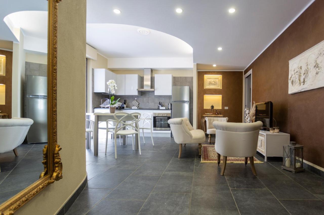 Elga'S Apartment - Your Charming Stay On Lake Orta Pettenasco Bagian luar foto