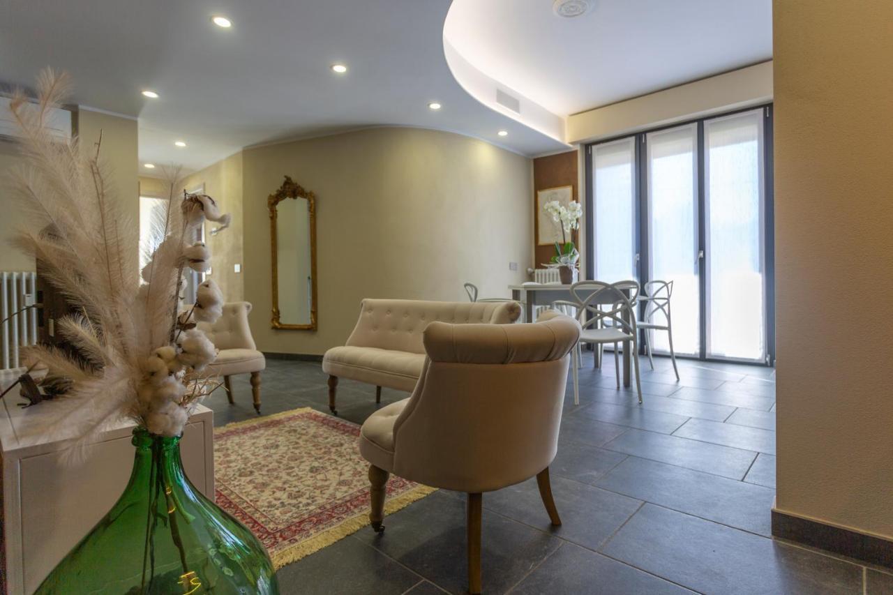 Elga'S Apartment - Your Charming Stay On Lake Orta Pettenasco Bagian luar foto